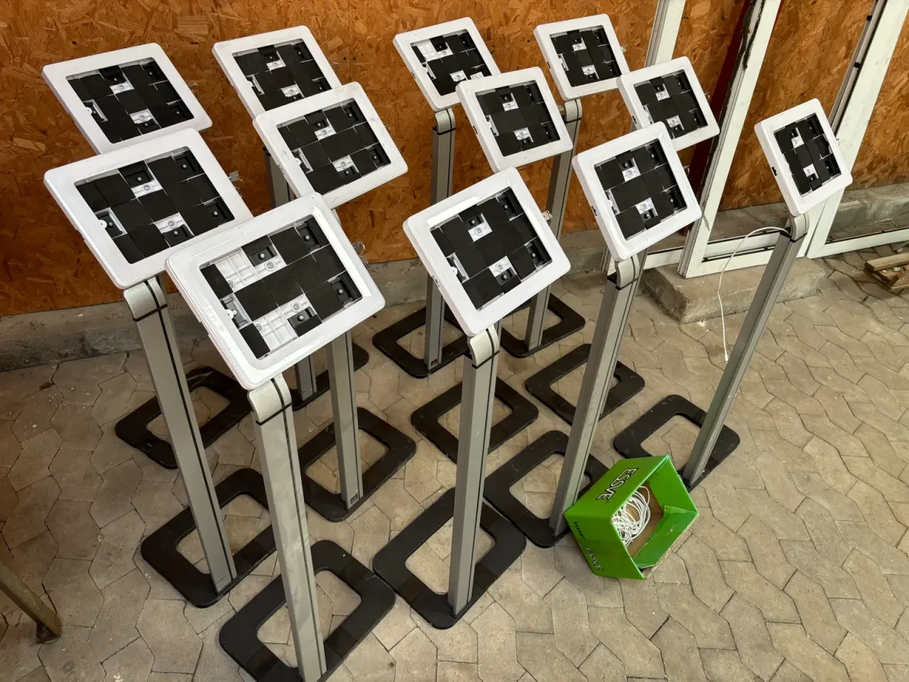 Billede 11 - Tablet holdere med lås - 9 stk.