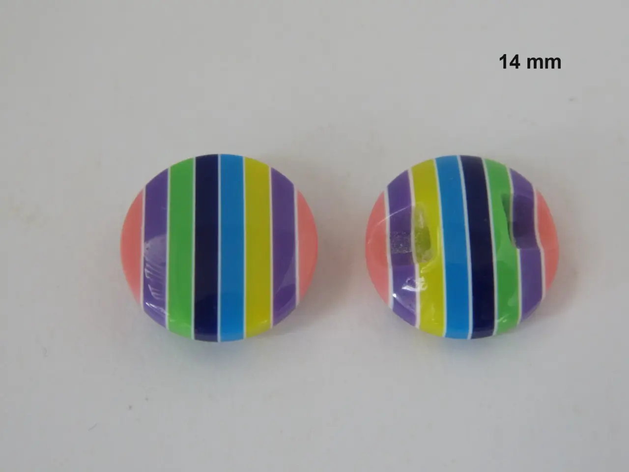 Billede 9 - Stribede knapper - 10 stk. 15,00 kr - BLAND SELV