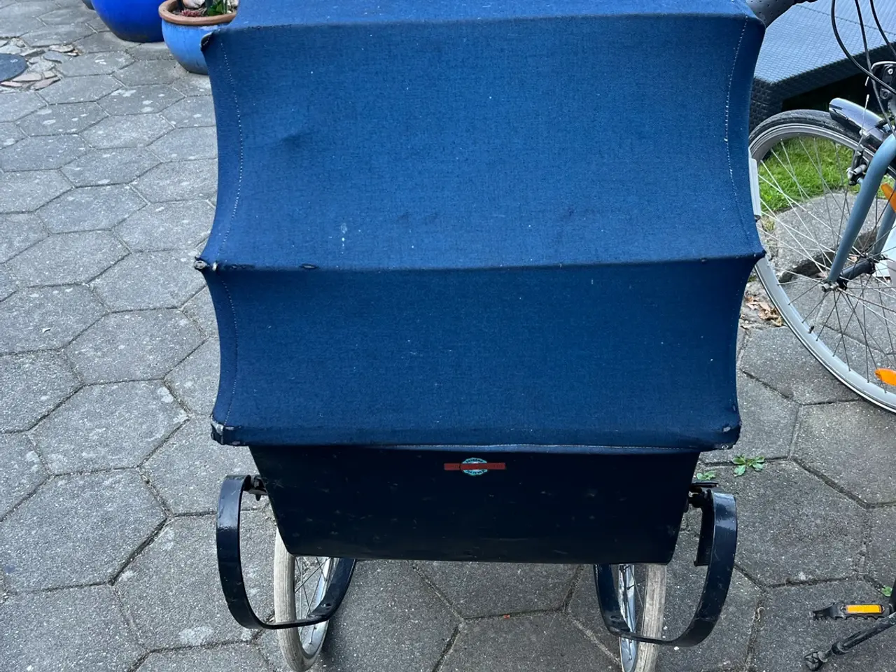 Billede 2 - Gl retro barnevogn 