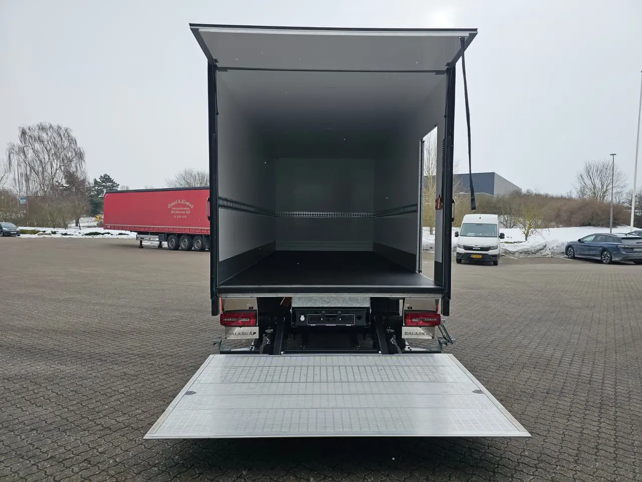 Billede 4 - MAN TGL 8.220 BL, Lukket kasse