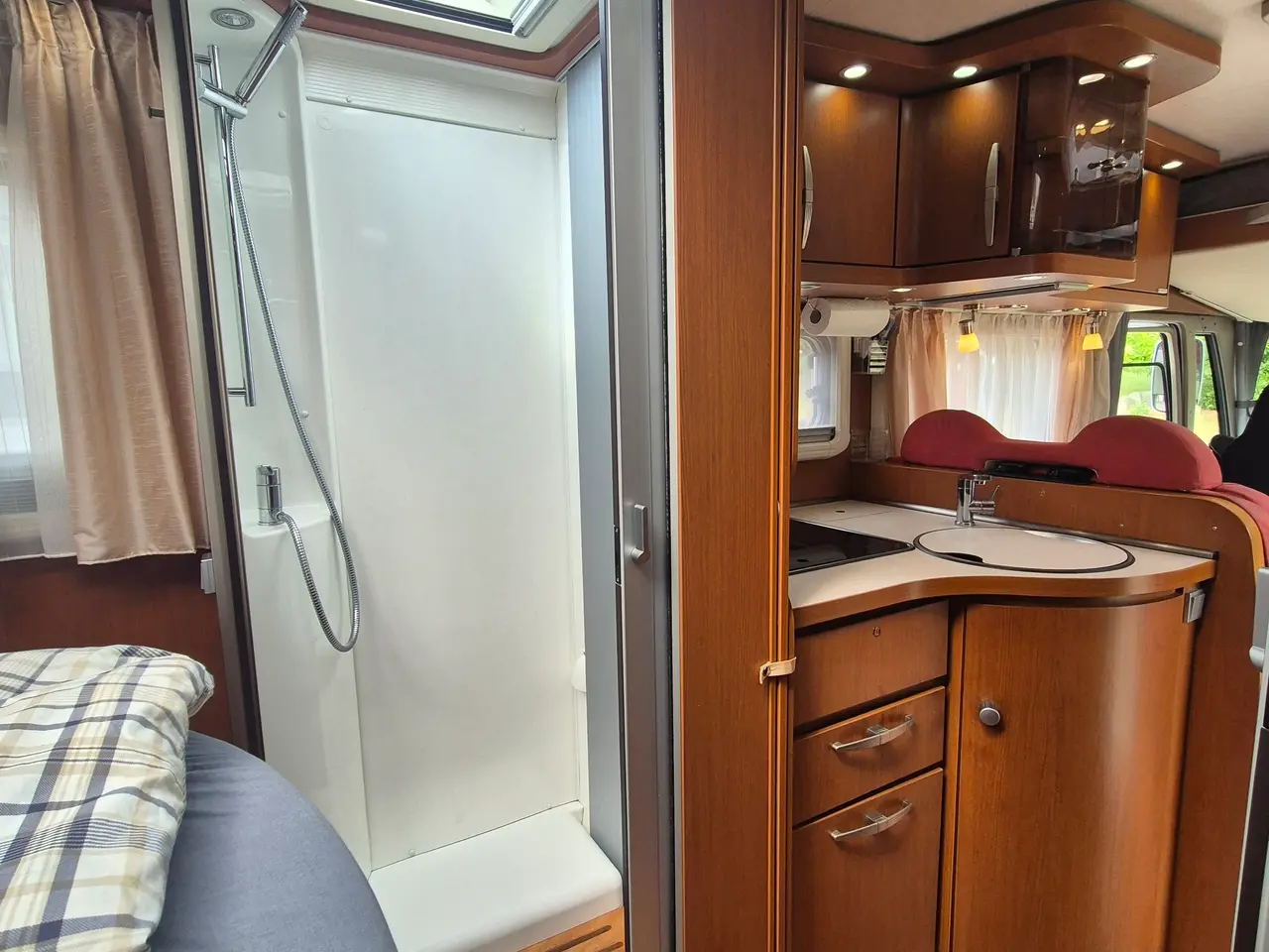 Billede 9 - Hymer B - Bytte - 1000 kg. frivægt