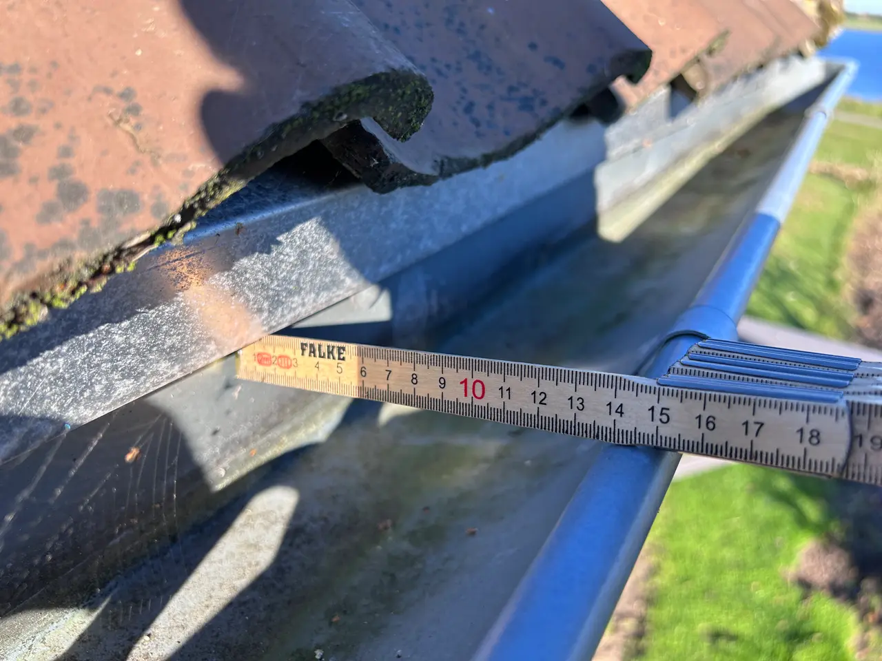 Billede 11 - Ca. 84 meter brugte zinktagrender sælges