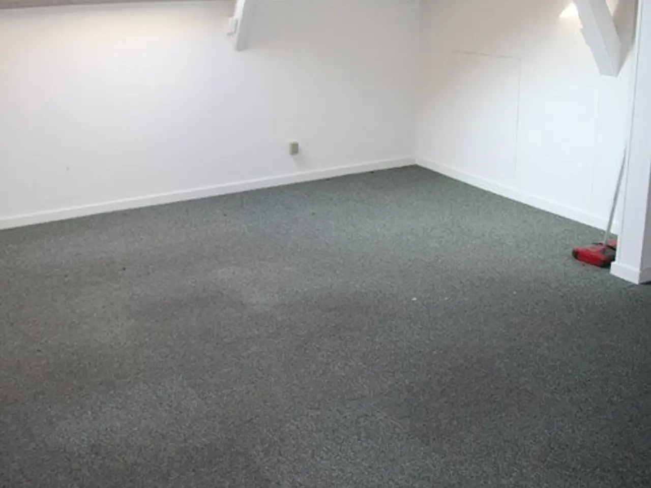 Billede 1 - 15 m2 kontorlokale