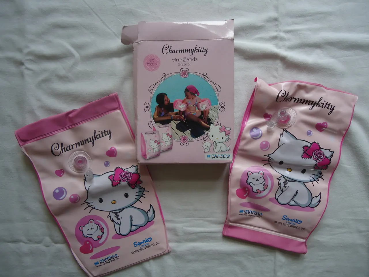 Billede 1 - Hello Kitty - BADE VINGER []