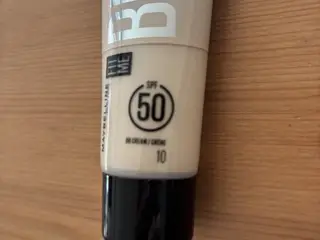 Maybelline foundation
