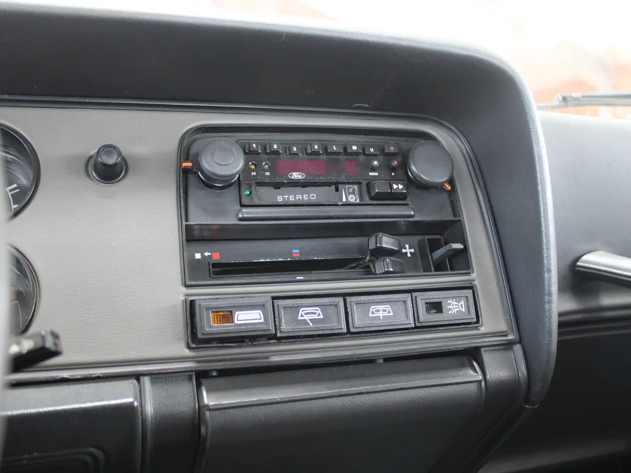 Billede 18 - Ford Capri 2,3 S Ghia 3d