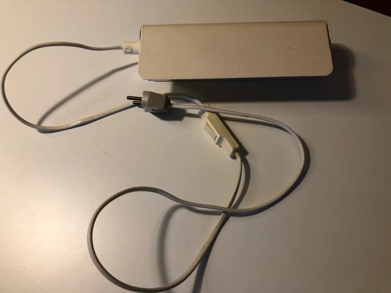 Billede 2 - Ældre retro model væglampe/sengelampe