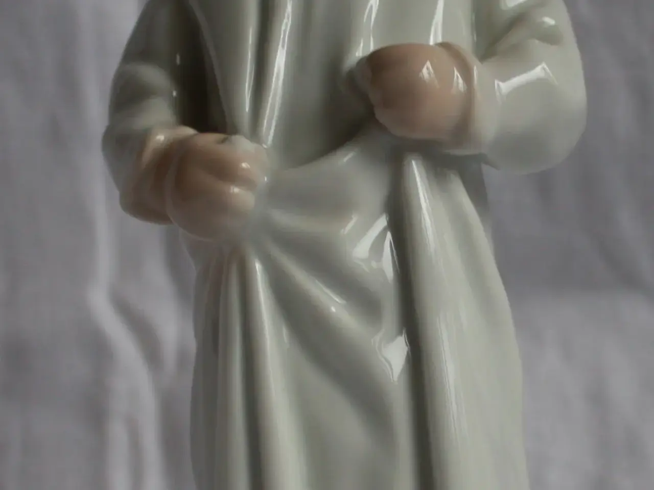 Billede 2 - Pige i nattøj, figur fra B & G