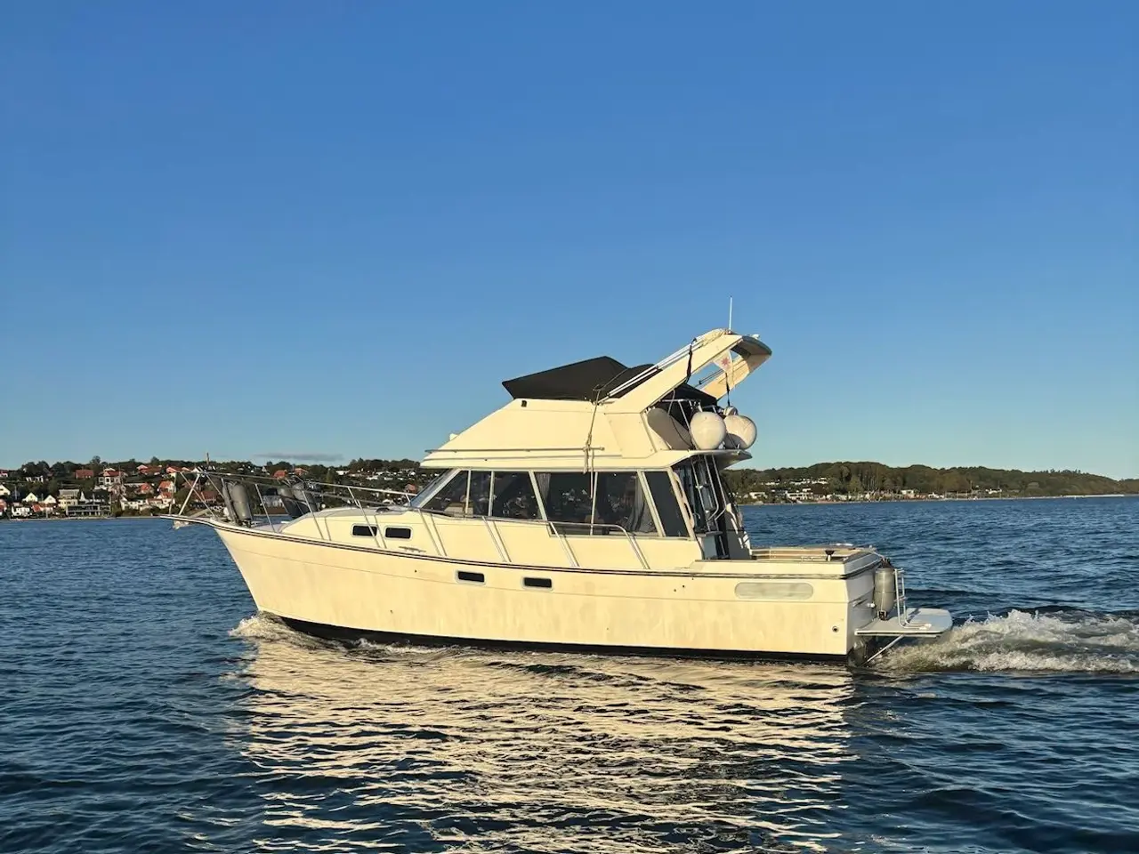 Billede 1 - Bayliner 3288 Flybrigde