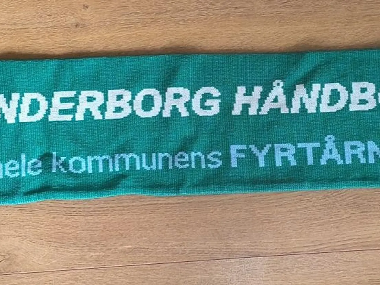 Billede 1 - NYT SKANDERBORG HÅNDBOLD HALSTØRKLÆDE, 150 CM