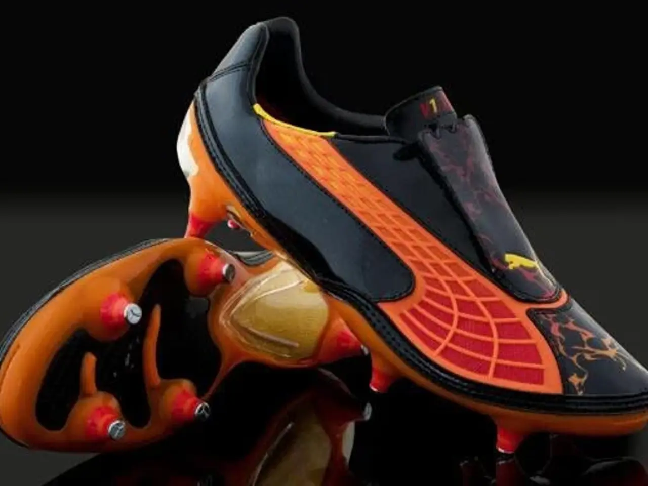 Billede 4 - Nye Puma Tricks SG str. 37. Nypris 799 kr.