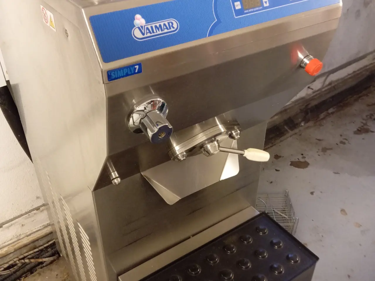 Billede 10 - Ismaskine Valmar Simply 7