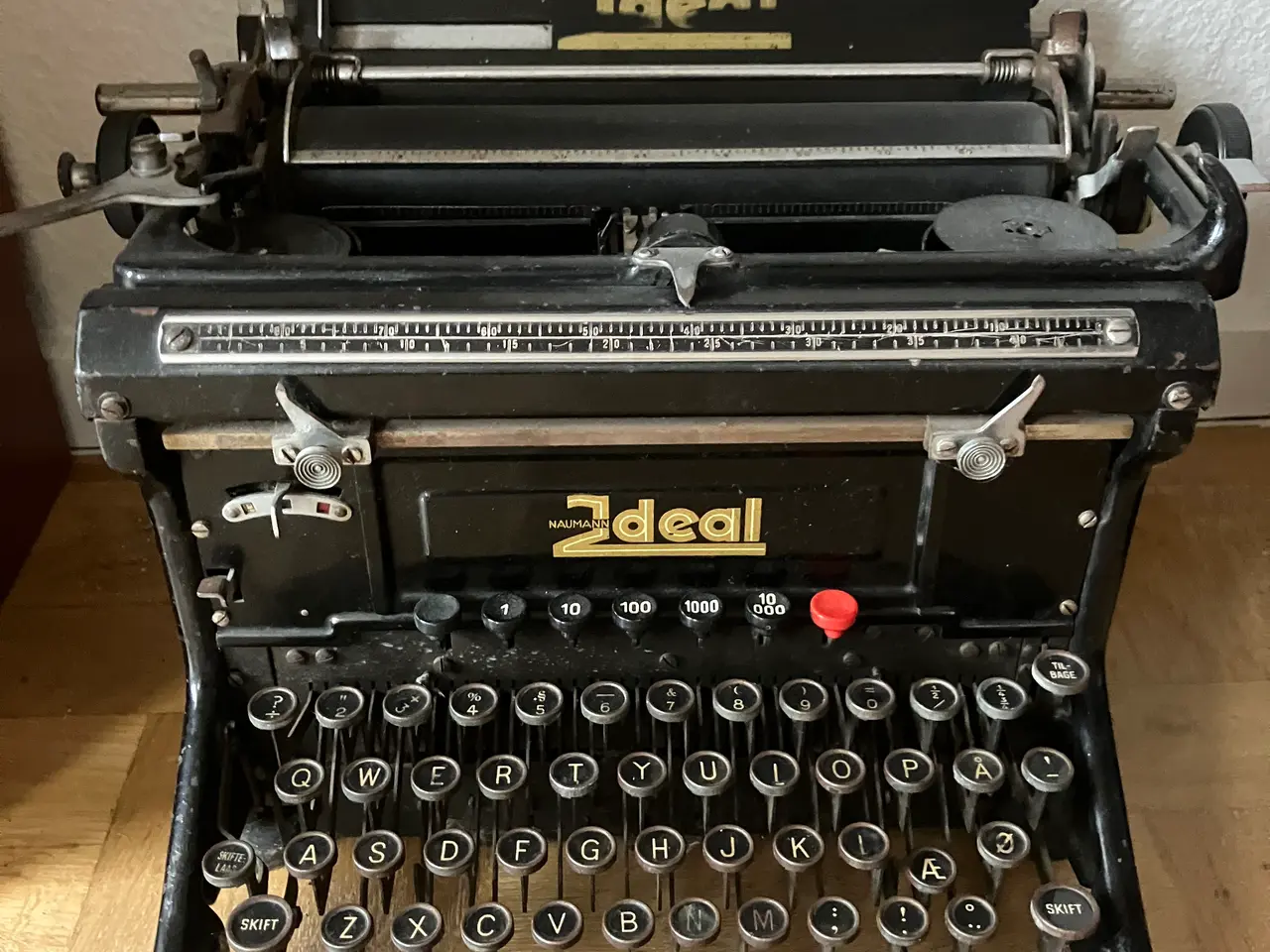 Billede 1 - Ideal Naumann Skrivemaskine