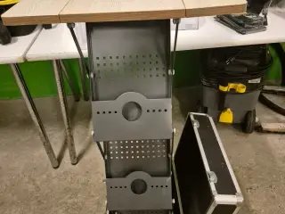 Messedisk med brochureholder (3xA4)