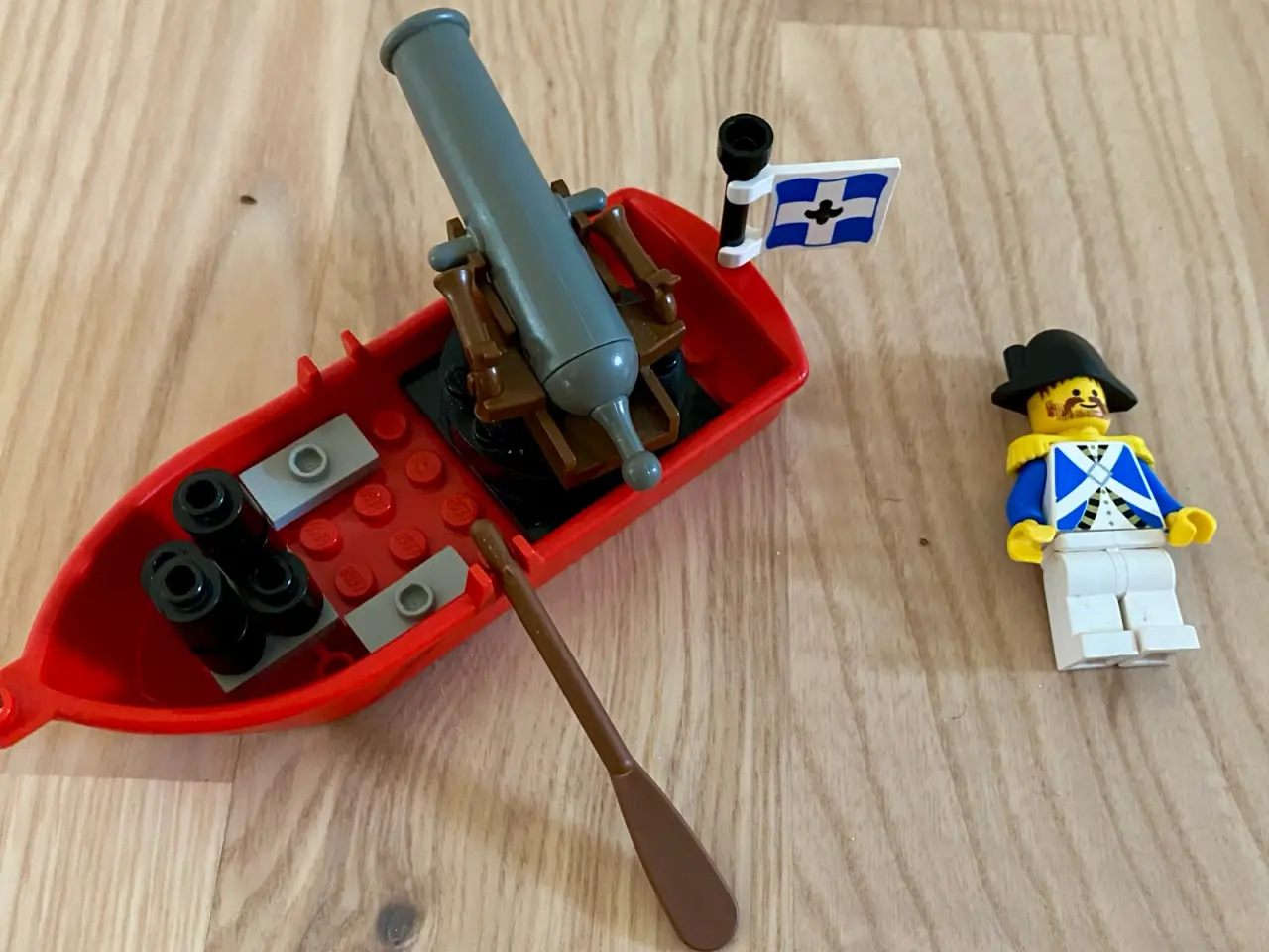 Billede 4 - Lego 6245 - Harbour Sentry fra 1989