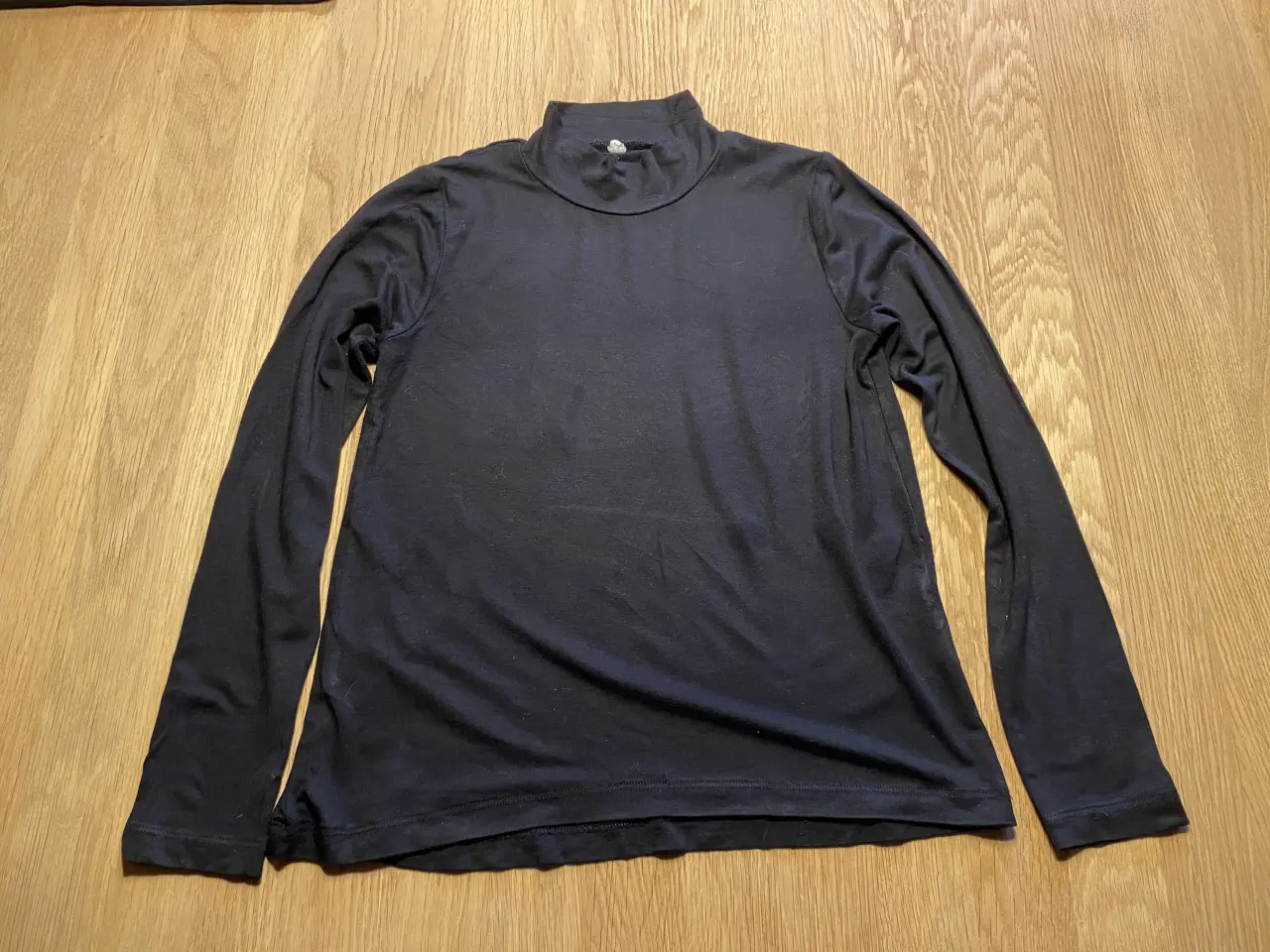 Billede 8 - Pompdelux kjole. 122/ 128. shorts mm