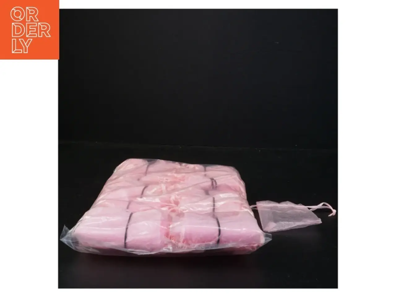 Billede 1 - 100 Små rosa smykkeposer eller risposer i chiffon (str. 8,5 x 6,5 cm)