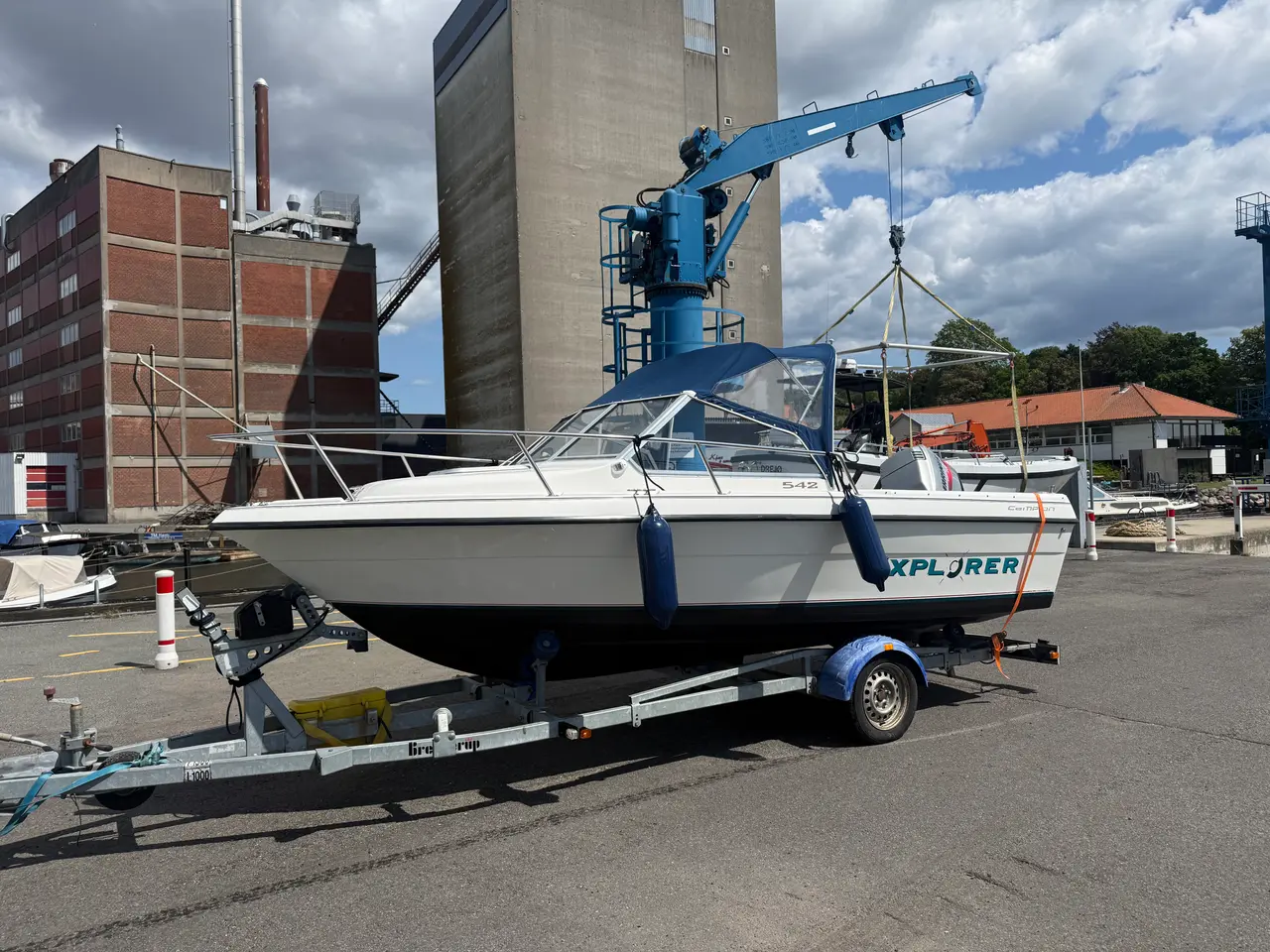 Billede 10 - Champion 542 Explorer, med 115 HK 4 takt og traile