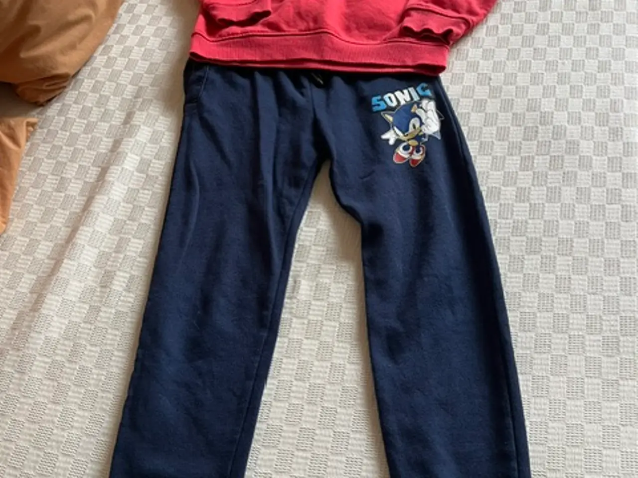 Billede 3 - Unisex str. 7-8 år - Sonic sweatsæt+Adidas T-shirt