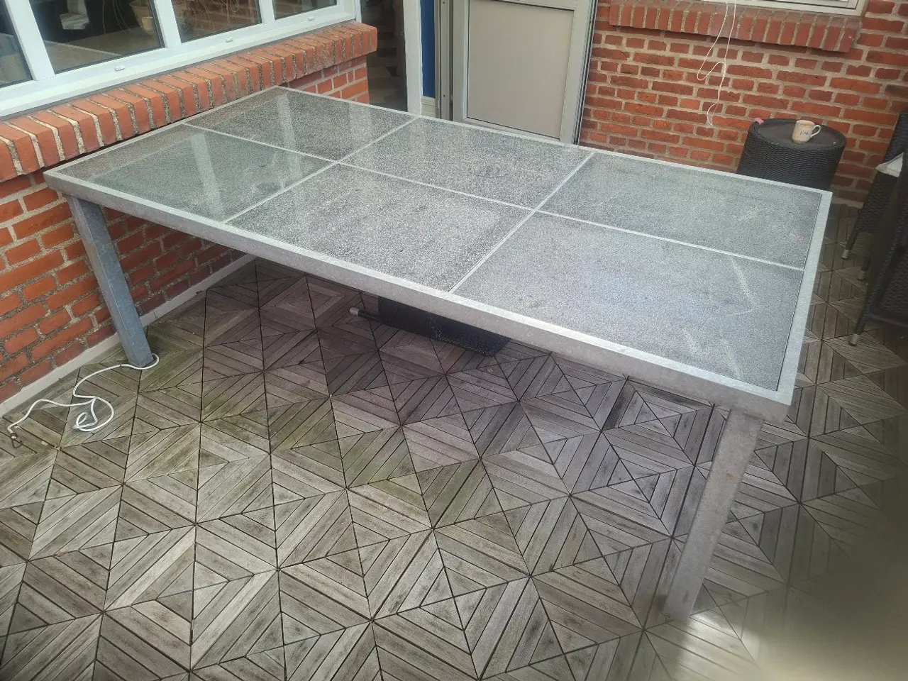 Billede 1 - Havebord i galv. stål og granit