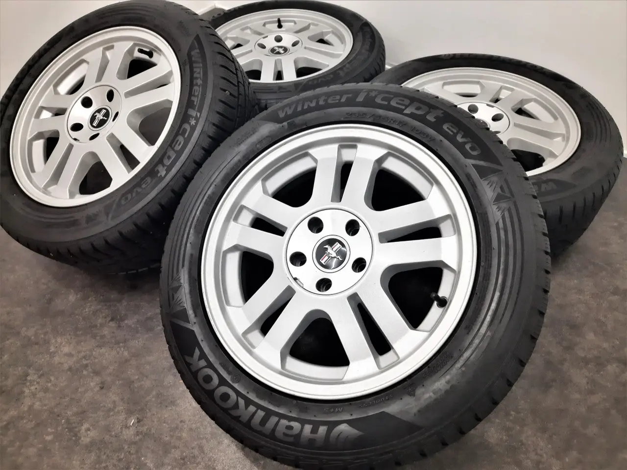 Billede 1 - 5x114,3 17" ET45 Ford Mustang GT vintersæt