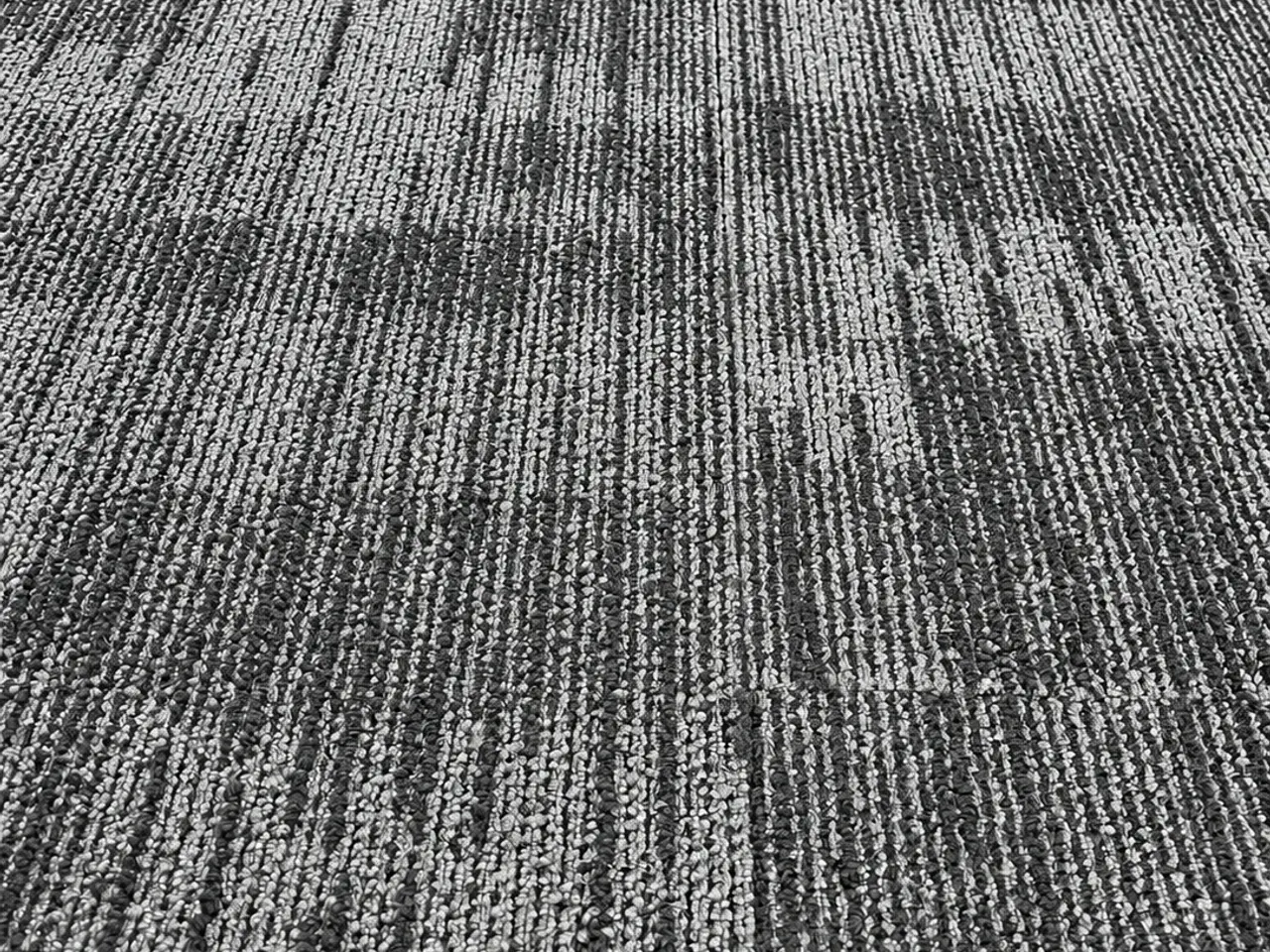Billede 2 - Ege tæppefliser 48x48 cm – 31,6 m² – 137 stk.