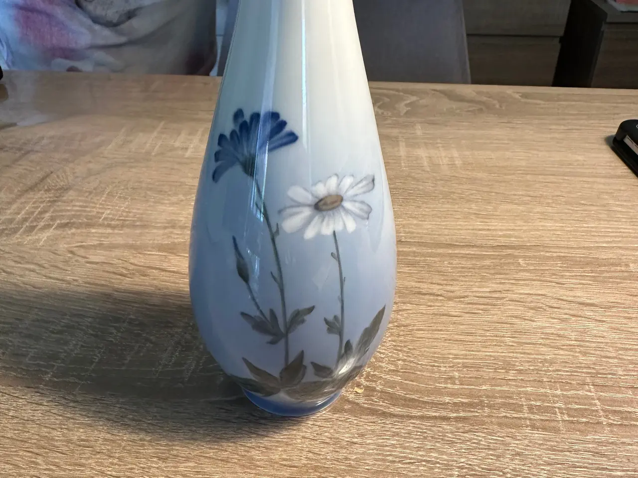 Billede 1 - Royal Copenhagen vase med kornblomst
