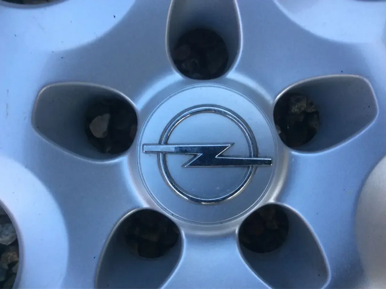 Billede 3 - Opel hjulkapsel