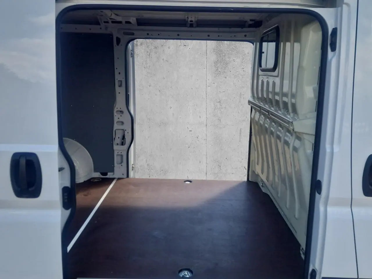 Billede 9 - Peugeot Boxer 333 2,2 BlueHDi 140 L2H1 Premium