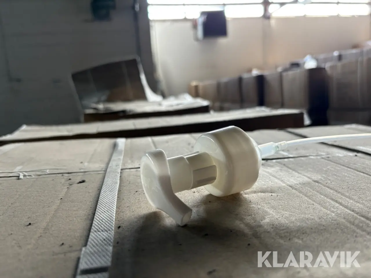 Billede 5 - Stort parti med skumpumper Nowocoat 1461 - 5 paller/ca. 20.000 styk