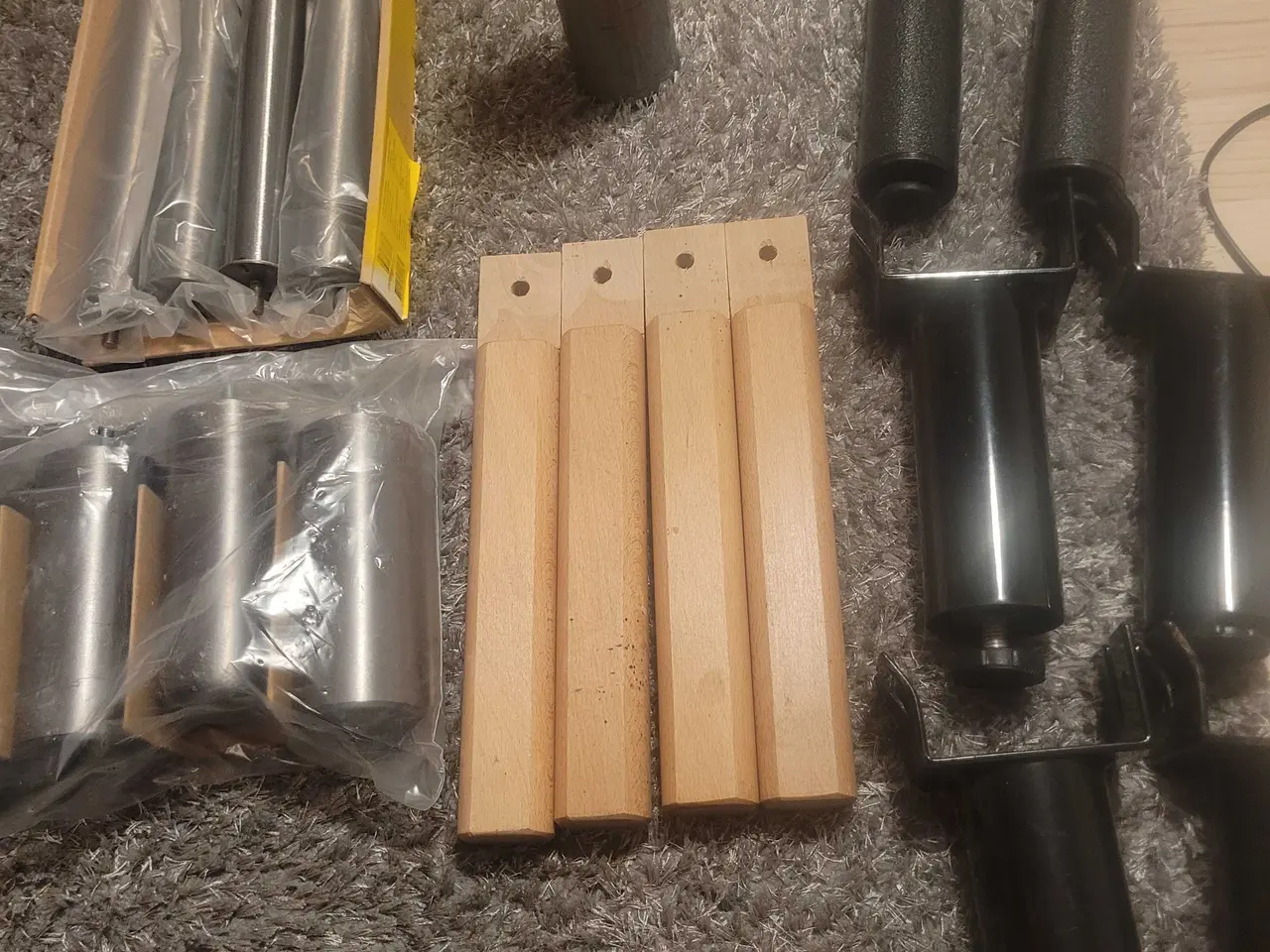 Billede 1 - forskellige møbelben træ +metal H 17 +20 cm