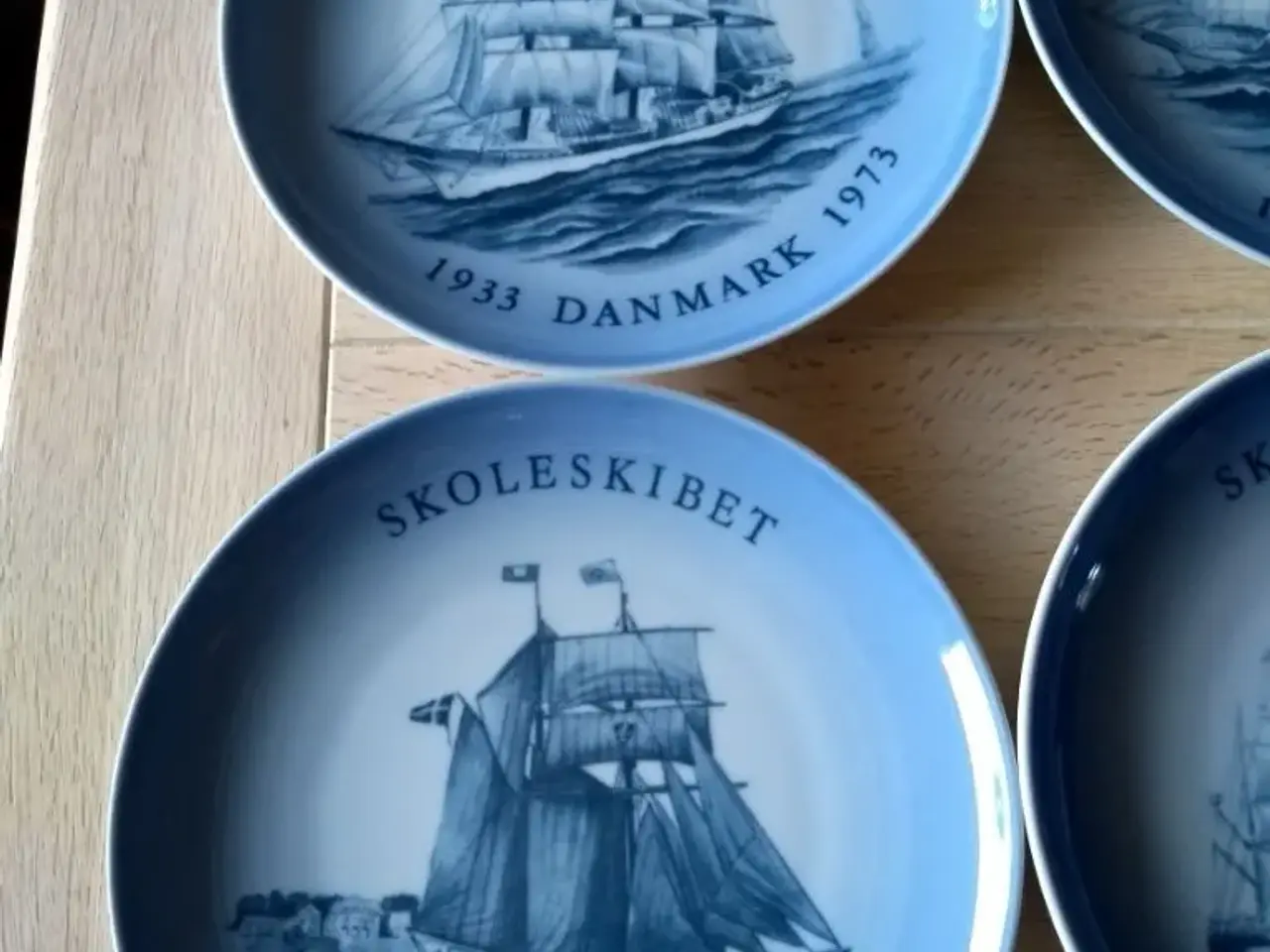 Billede 2 - 4 Platter af skoleskibe fra B&G