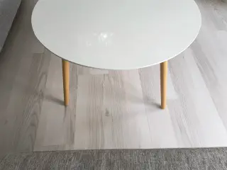 Rundt sofabord 