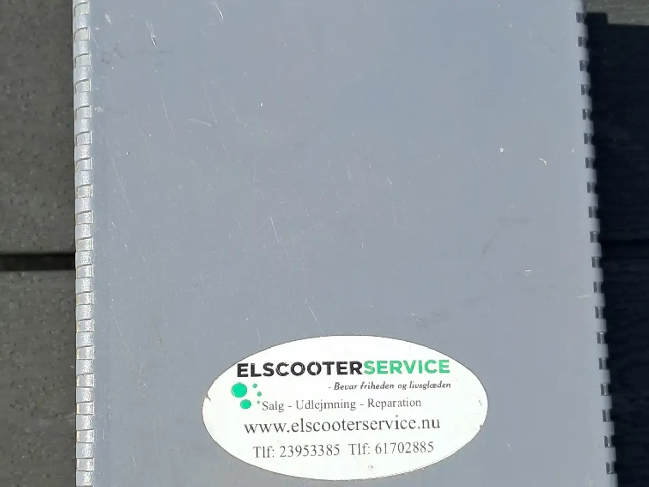 Billede 1 - Oplader til el-scooter 