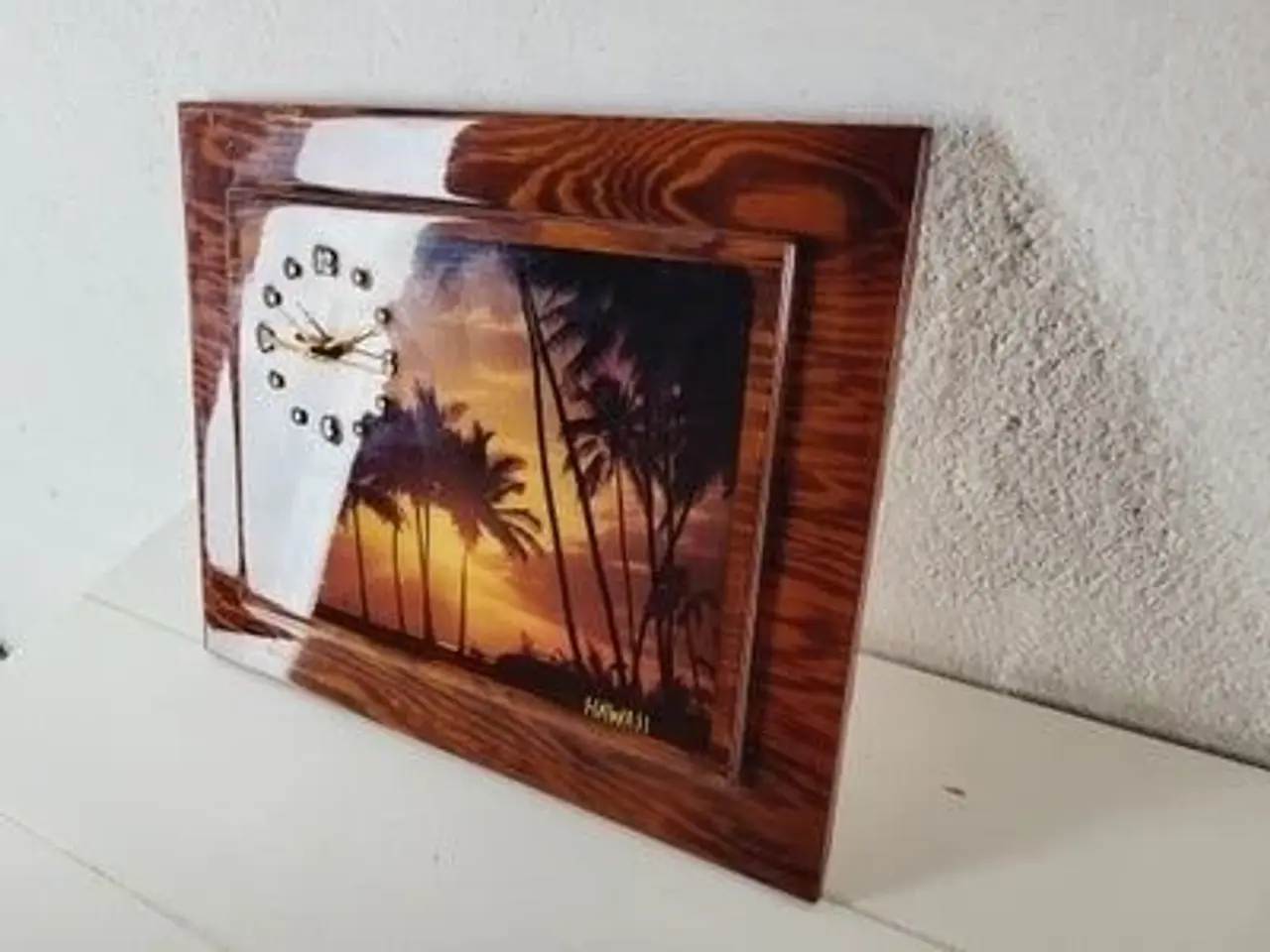 Billede 1 - ⭐️- Vintage Hawaii souvenir ur i lakeret træ