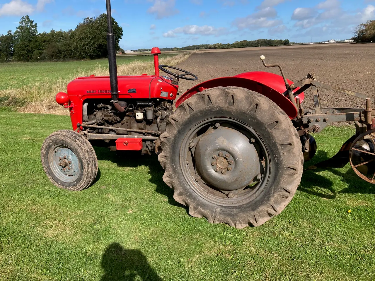 Billede 1 - Massey Ferguson 35 m. 2 furet 12" plov