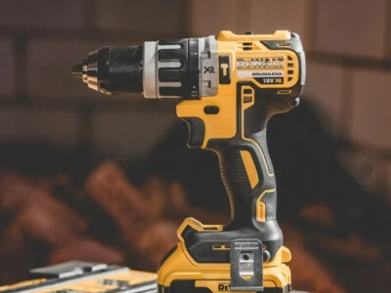 Billede 1 - UDLEJES - Dewalt slagboremaskine 18v DCD796N