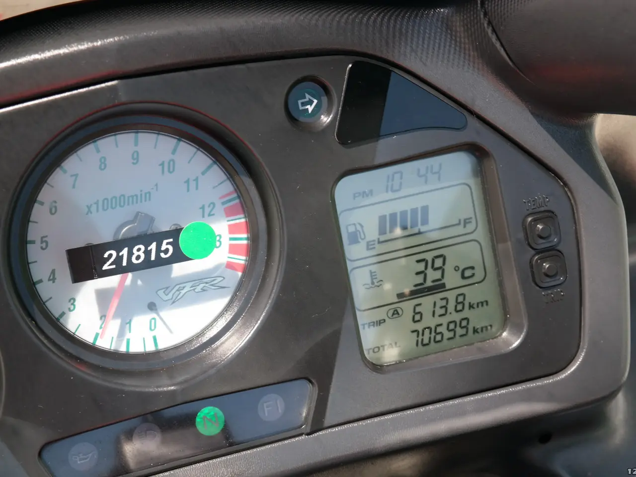 Billede 22 - Honda VFR 800 F MC-SYD BYTTER GERNE
