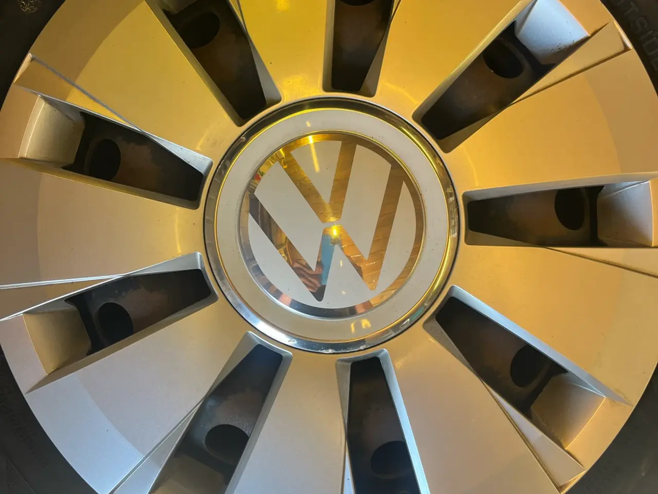 Billede 2 - Nye Helårsdæk VW-UP.