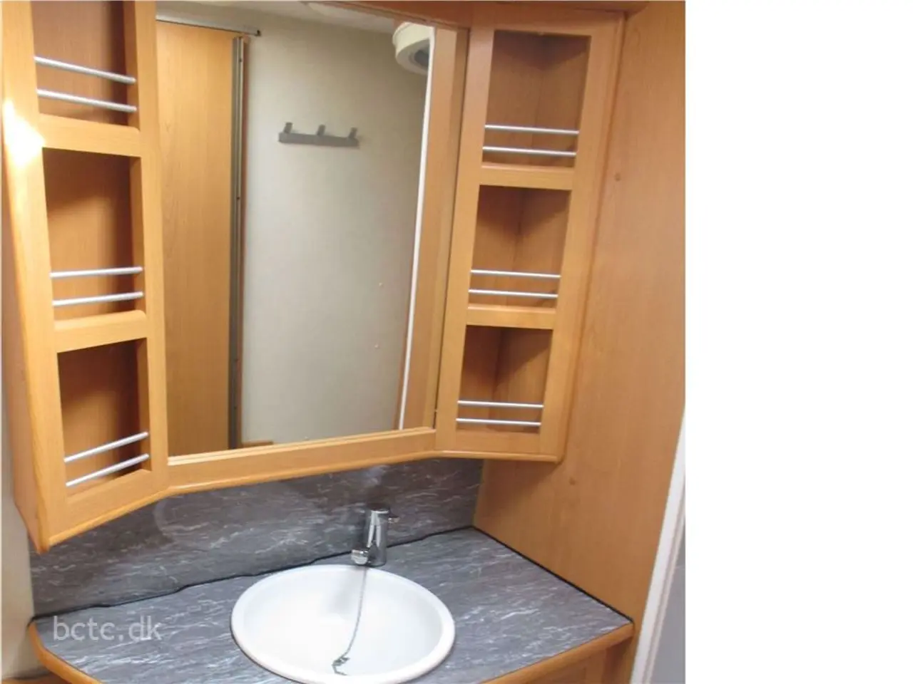 Billede 11 - 2008 - Kabe Royal 720 TDL U KS