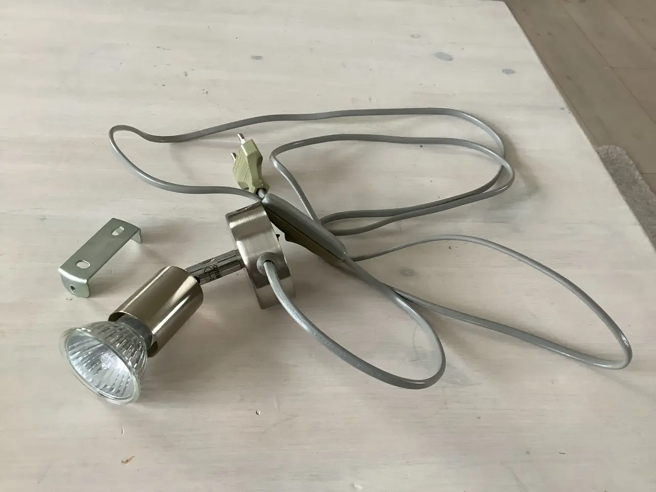 Billede 2 - Væglampe spot i metal med ledning