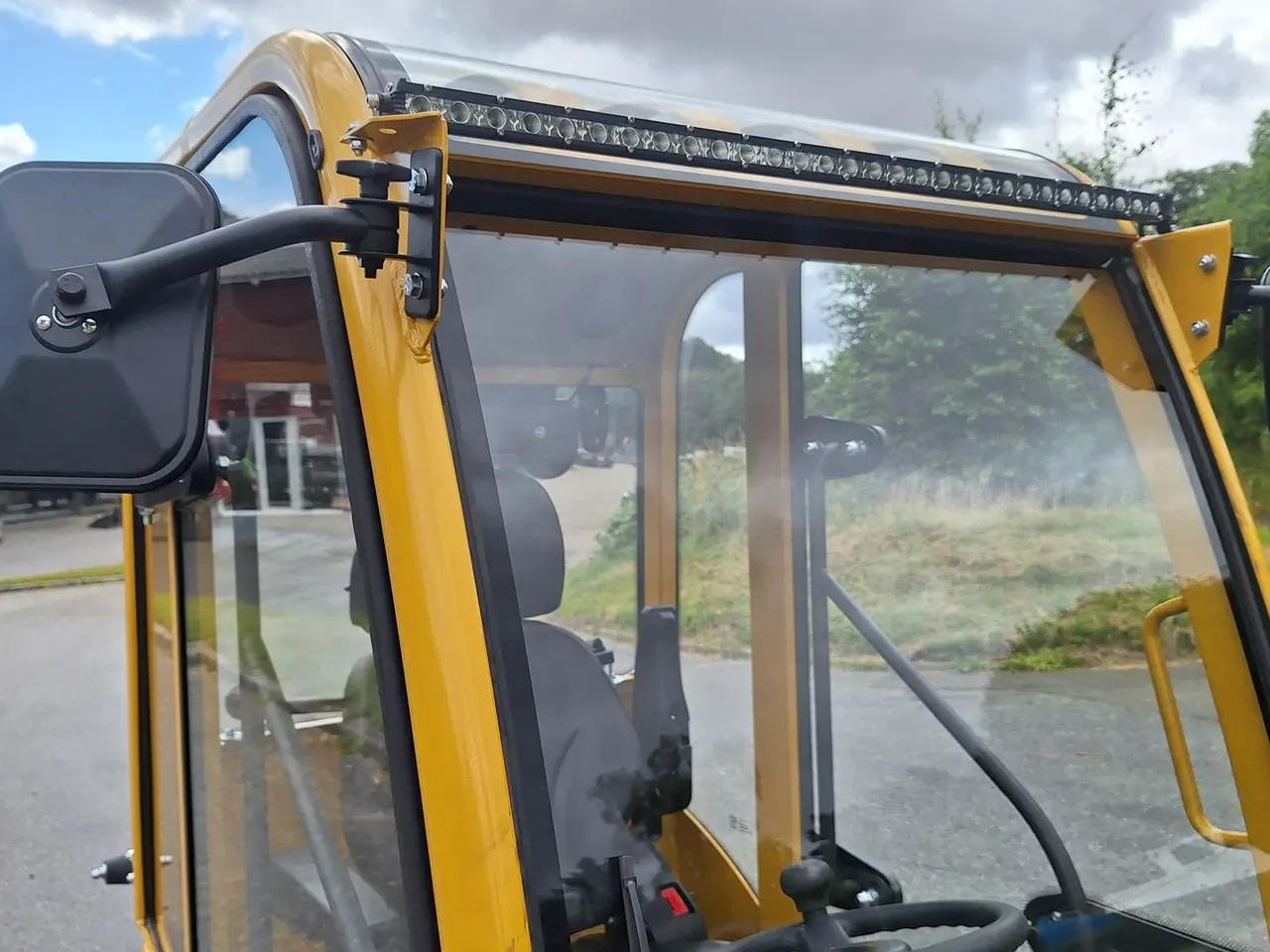 Billede 13 - Eurotrac W11 mellem arm  førehus