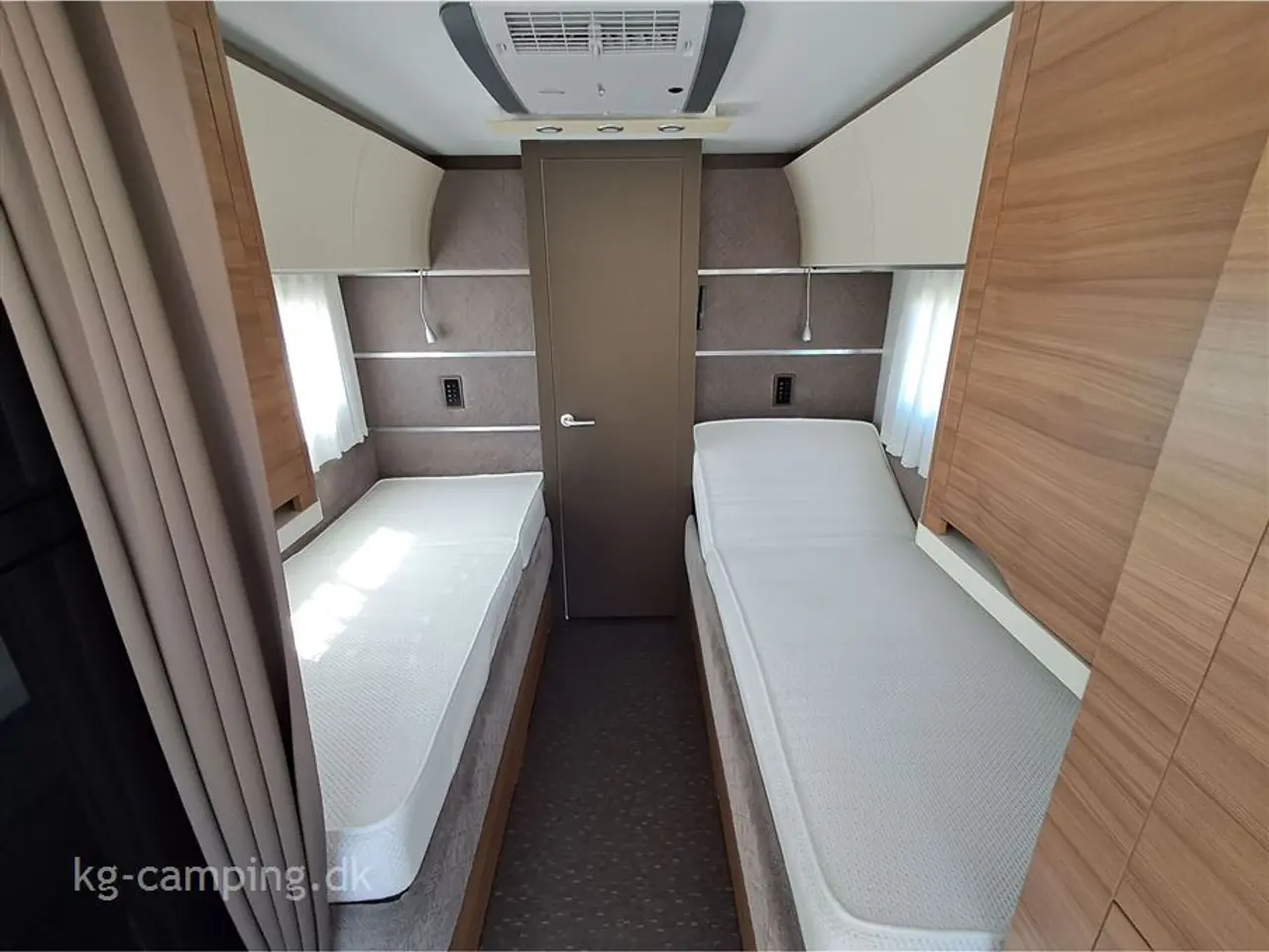 Billede 4 - 2021 - Adria Alpina 613 UT Supreme Edition   Virkelig velholdt ADRIA ALPINA med ALDE, Aircon, TRUMA XT mover og Isabella Sun Shine Plus.