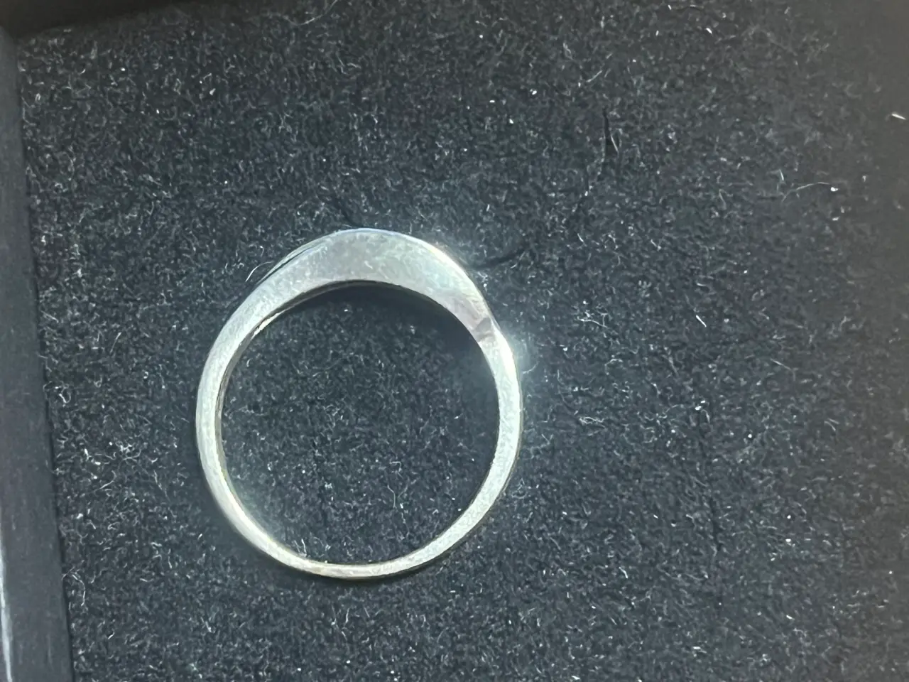 Billede 5 - 925 sterling sølv ring med diamant design