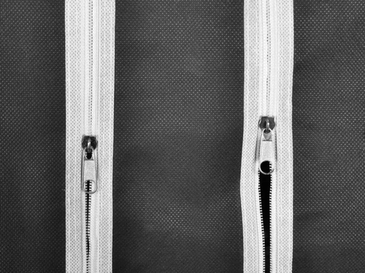 Billede 2 - Stofklædeskab med rum og stænger 45 x 150 x 176 cm sort