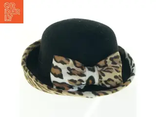 Hat med leopardprintet bånd(str. 21x24x13 cm)