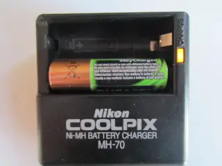 Nikon MH-70 Ni-MH batteri lader til AA batterier