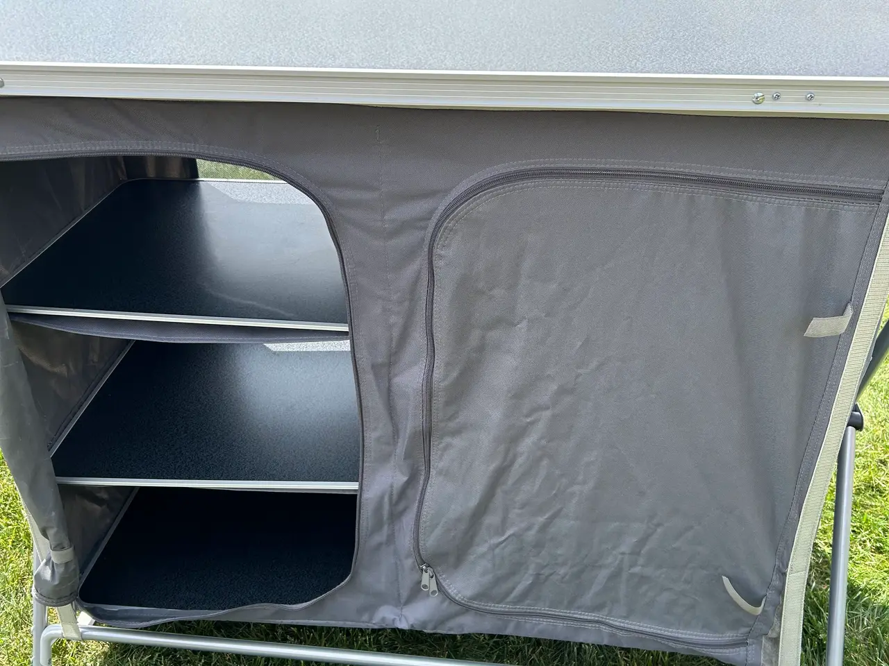 Billede 4 - Letvægts Camping reol 
