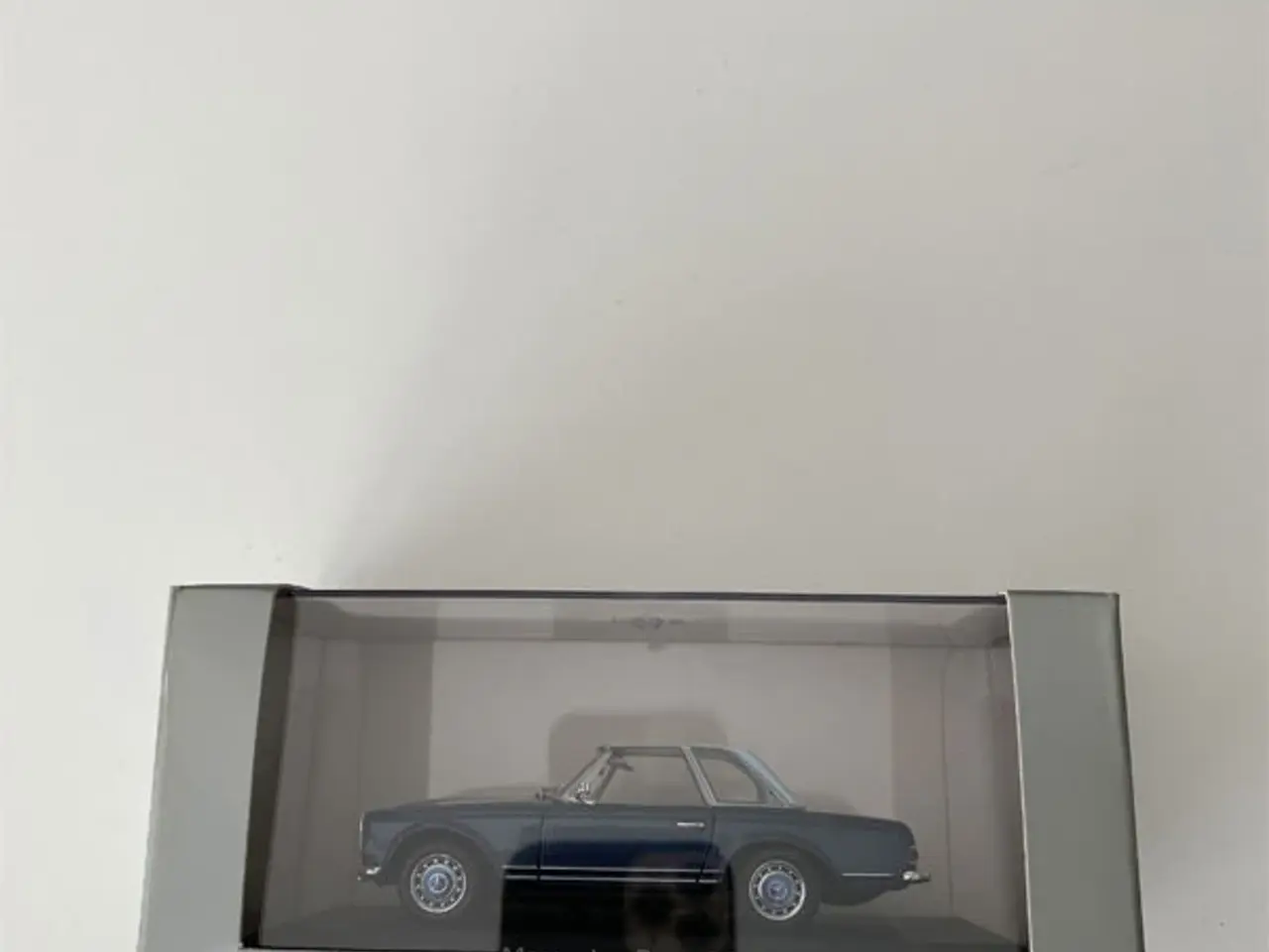 Billede 2 - Mercedes SL 230 (W113) modelbil 1:43