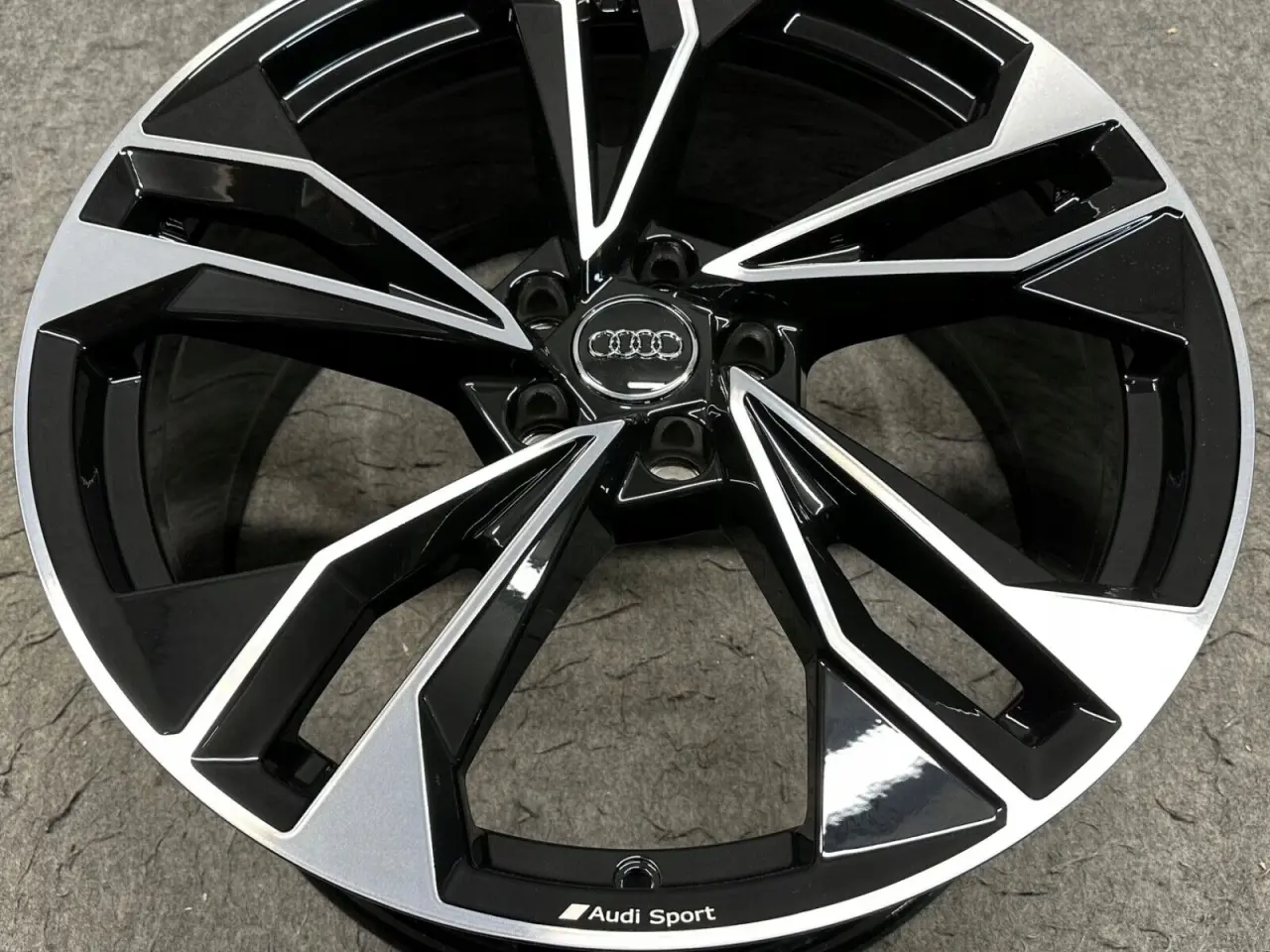 Billede 1 -  AUDI A4 A5 B9 8W 8W0 20 9.0" x 20" 5x112 ET 34